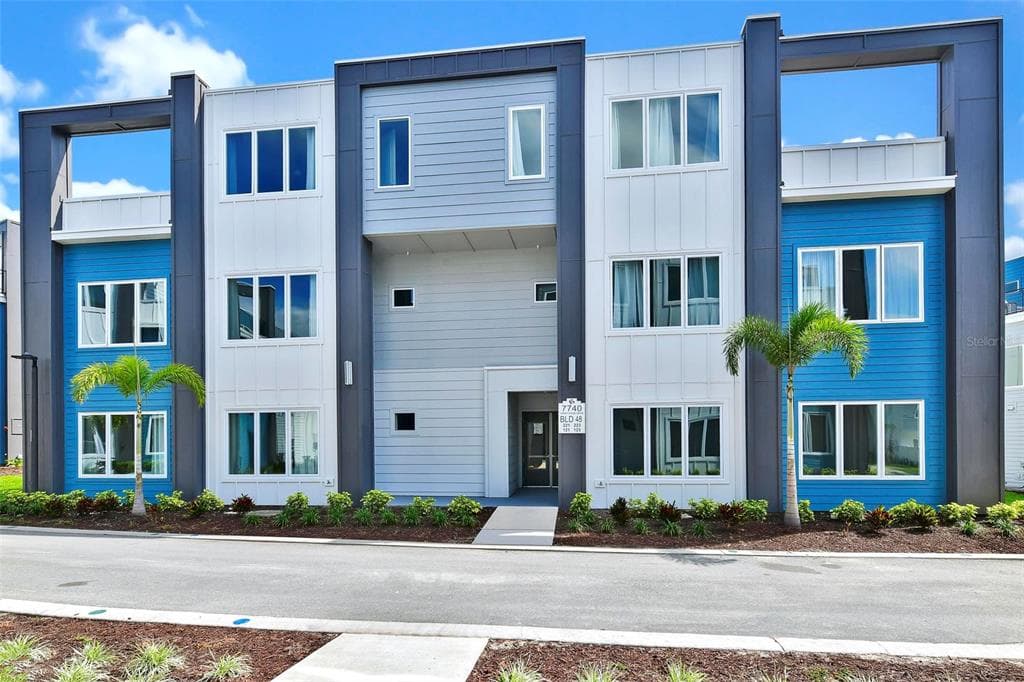 7740 SANDY RIDGE DRIVE # 121, REUNION, FL 34747