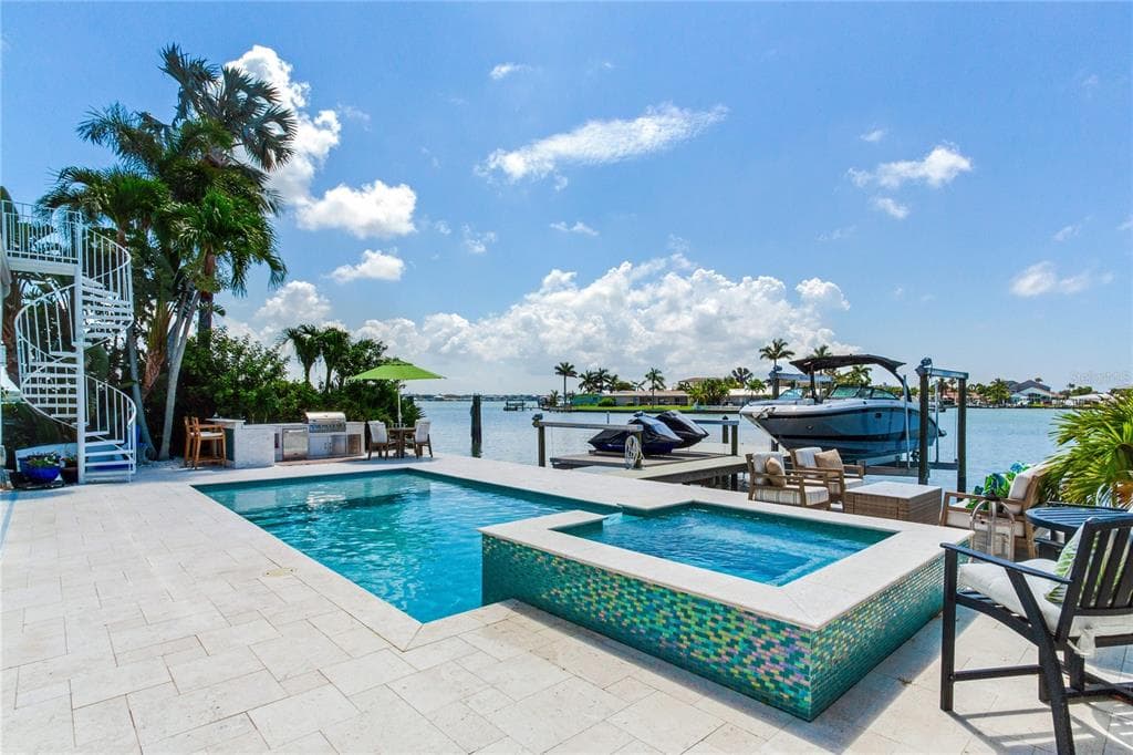17081 DOLPHIN DRIVE, NORTH REDINGTON BEACH, FL 33708 — zdjęcie 3