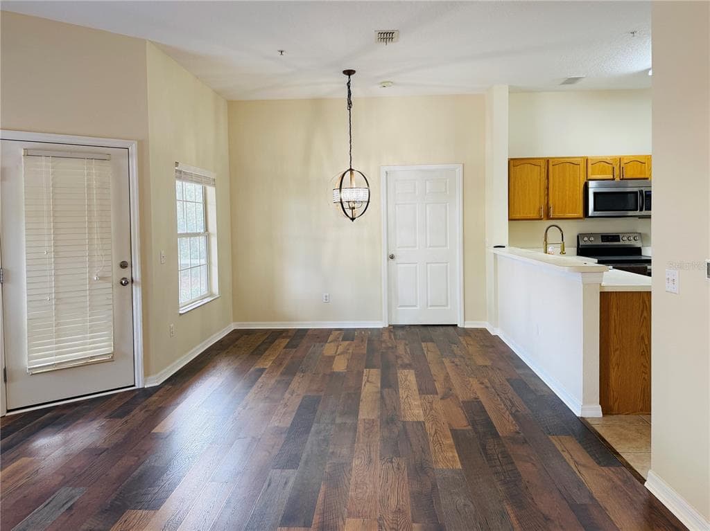970 N SPRING GARDEN AVENUE # 311, DELAND, FL 32720 — zdjęcie 4