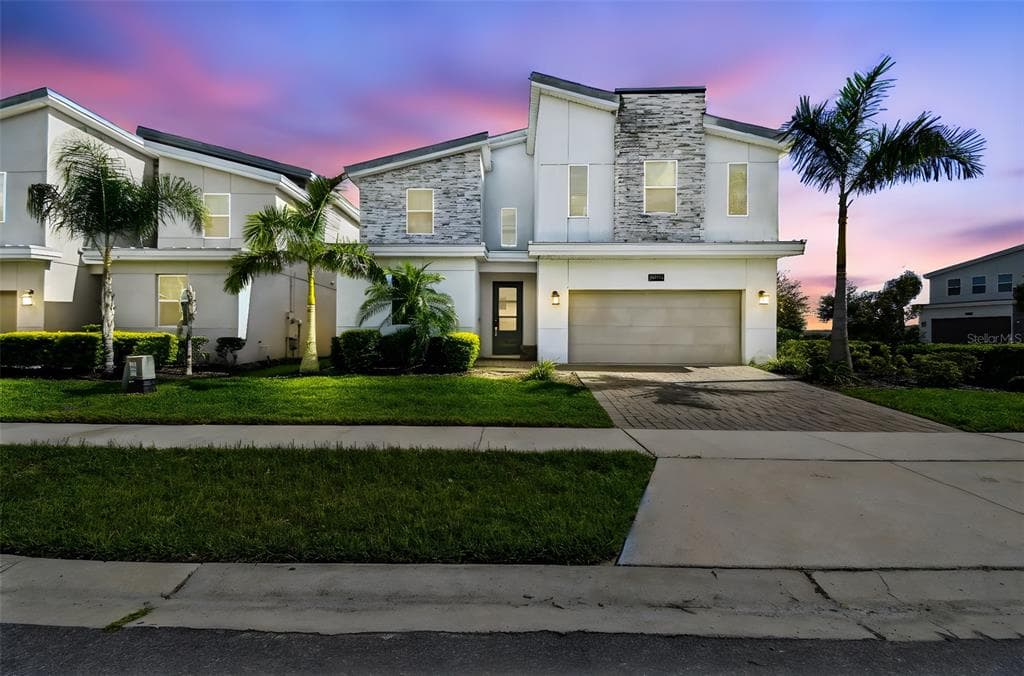8844 CRUDEN BAY COURT, DAVENPORT, FL 33896