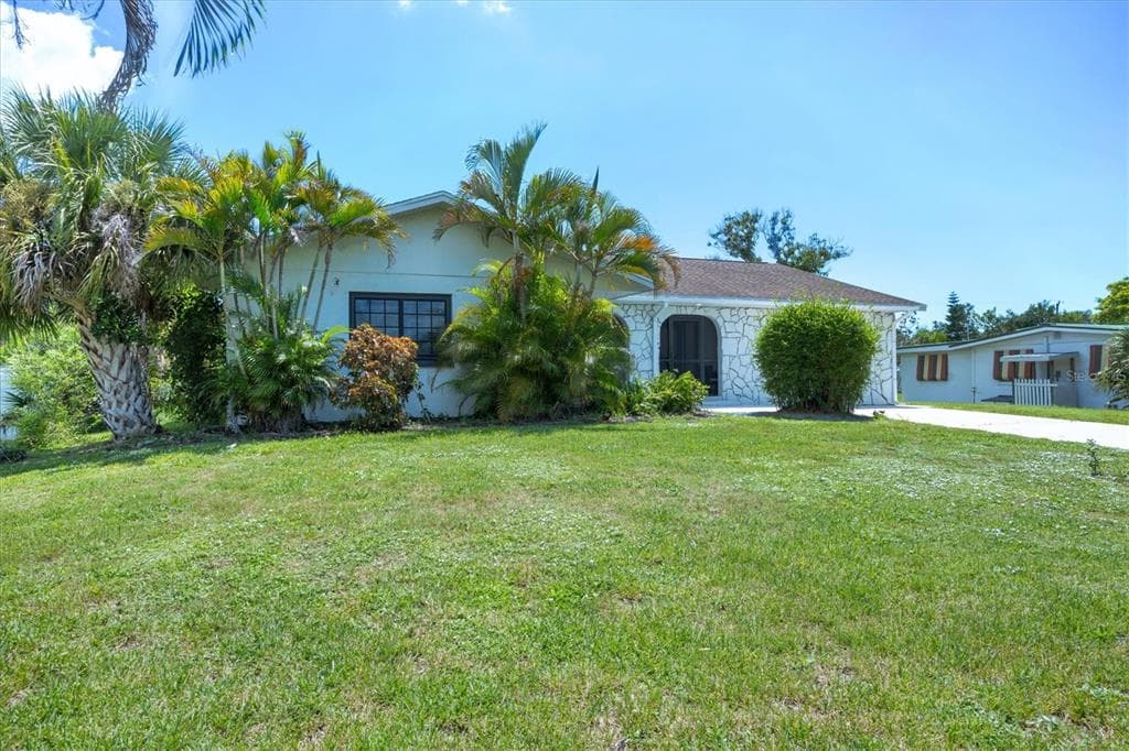 879 E 2ND STREET, ENGLEWOOD, FL 34223