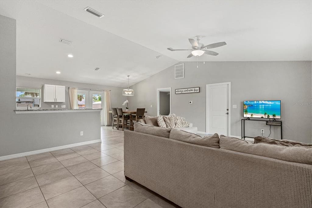 11481 WILLMINGTON BOULEVARD, PORT CHARLOTTE, FL 33981 — zdjęcie 2