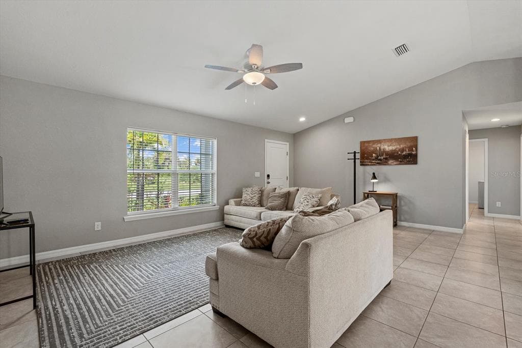 11481 WILLMINGTON BOULEVARD, PORT CHARLOTTE, FL 33981 — zdjęcie 4