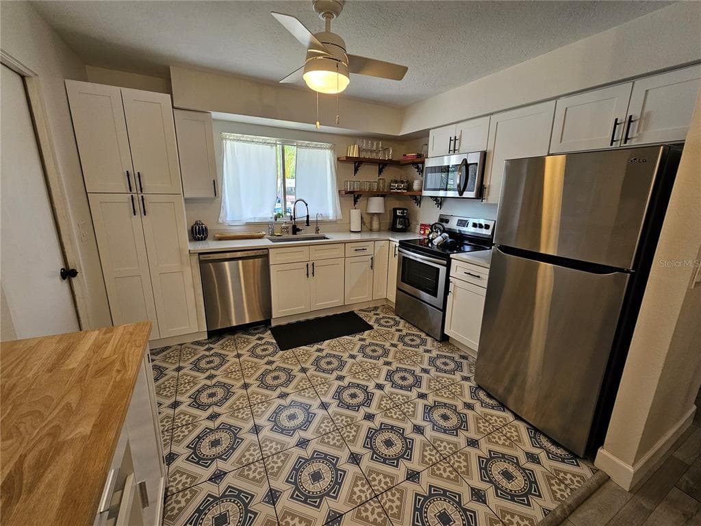 6442 COLONIAL DRIVE, SARASOTA, FL 34231 — zdjęcie 2