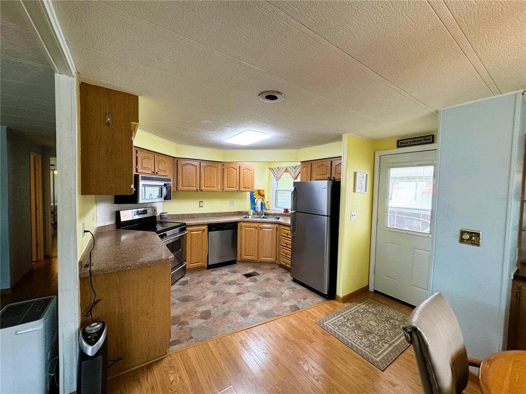 151 HIBISCUS WAY, LEESBURG, FL 34748 — zdjęcie 4