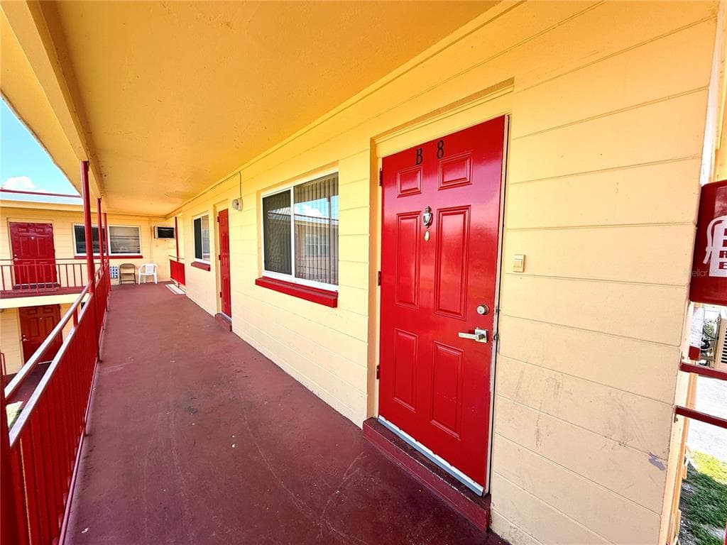 1050 62ND AVE SOUTH # E-4, ST PETERSBURG, FL 33705