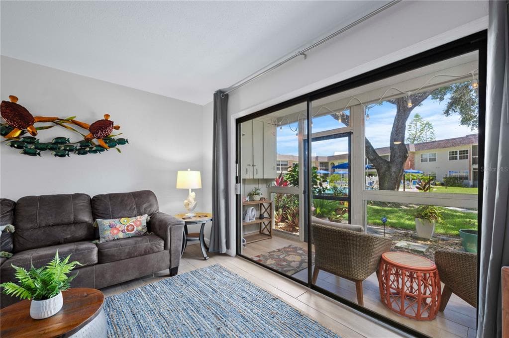 3800 SAXON DRIVE # 19B, NEW SMYRNA BEACH, FL 32169 — zdjęcie 4