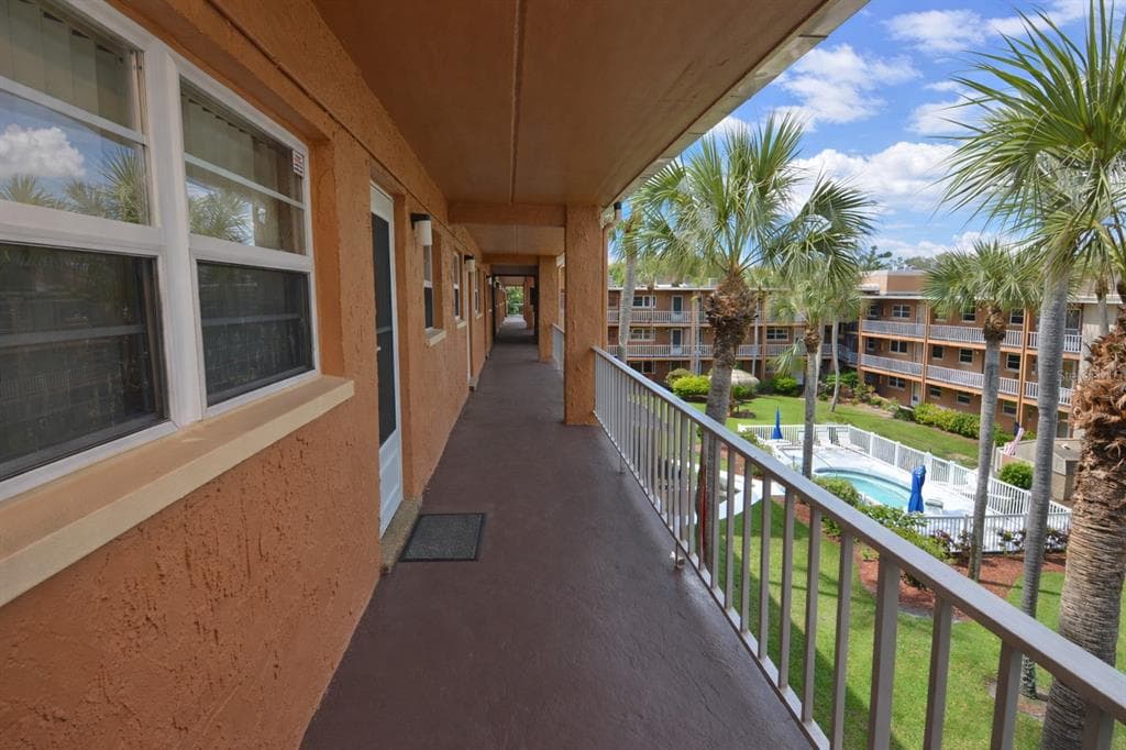 12760 INDIAN ROCKS ROAD # 573, LARGO, FL 33774 — zdjęcie 4
