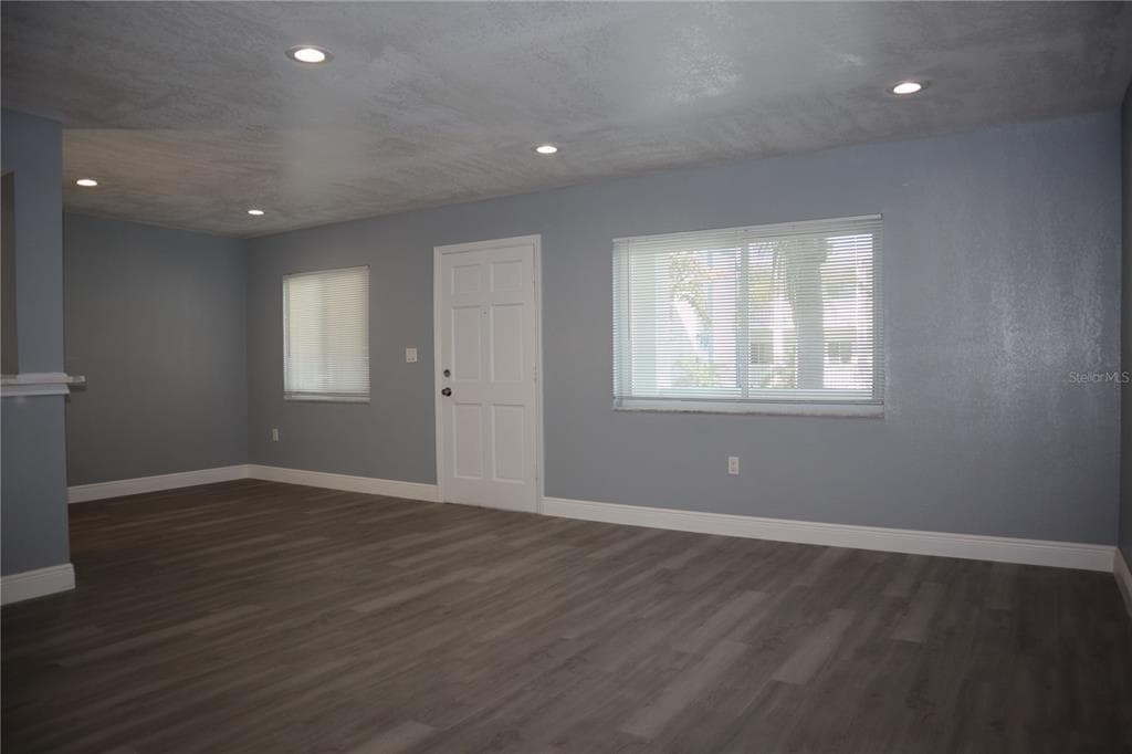 350 79TH AVENUE N # 236, ST PETERSBURG, FL 33702 — zdjęcie 4
