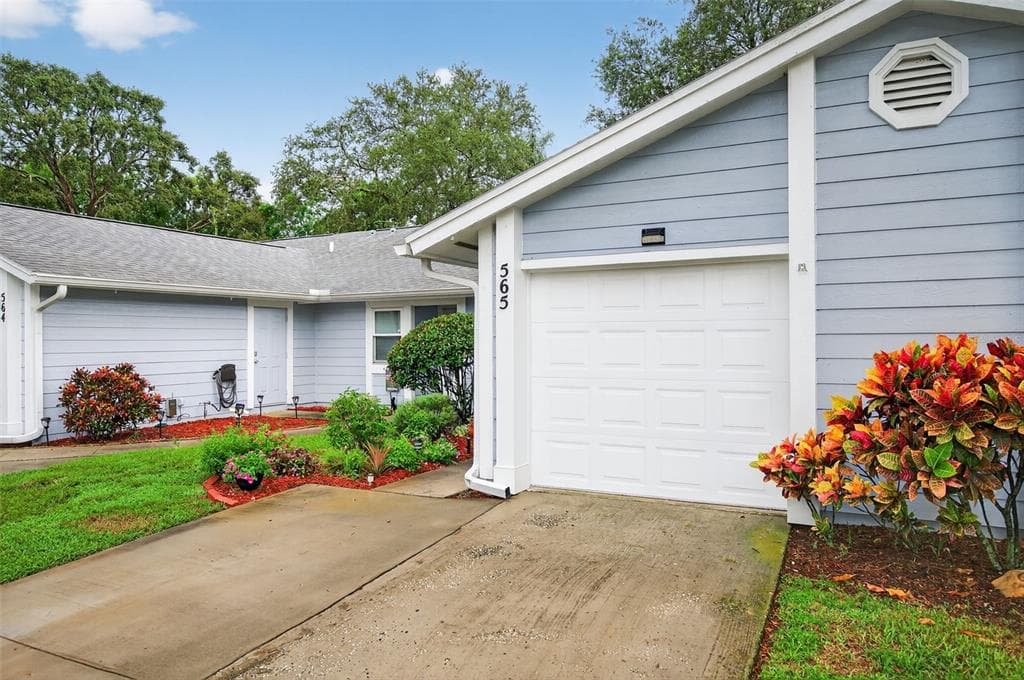 39650 US HIGHWAY 19 N # 565, TARPON SPRINGS, FL 34689