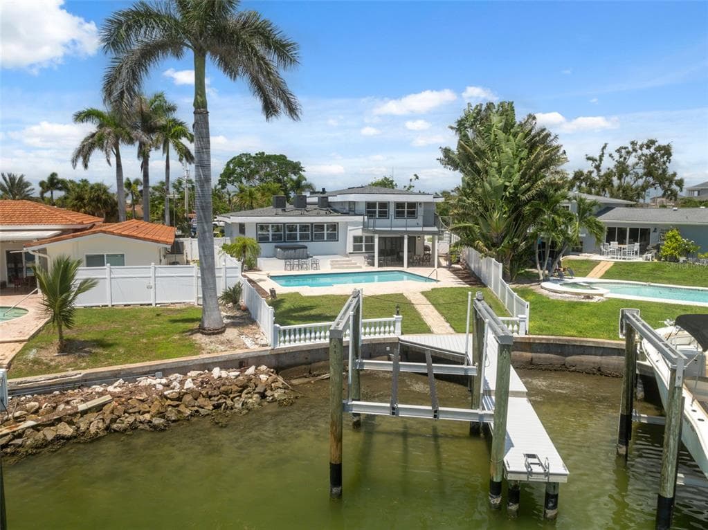 900 79TH STREET S, ST PETERSBURG, FL 33707 — zdjęcie 3