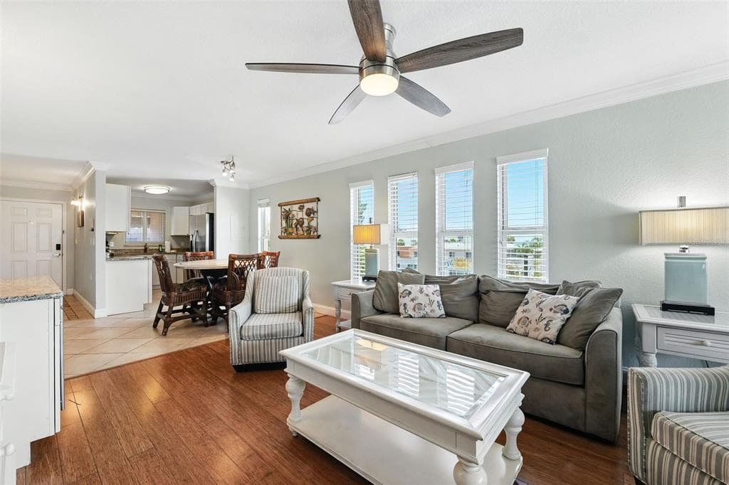 10265 GULF BOULEVARD # A-301, ST PETERSBURG, FL 33706 — zdjęcie 4