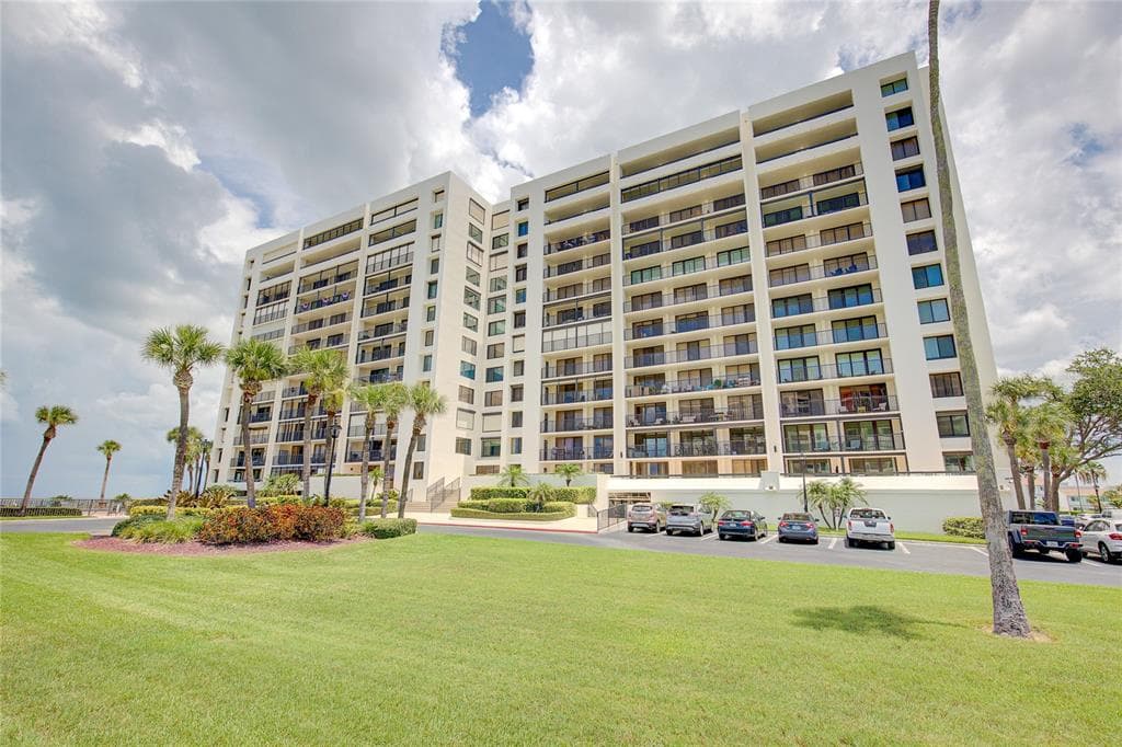 1460 GULF BOULEVARD # 707, CLEARWATER BEACH, FL 33767