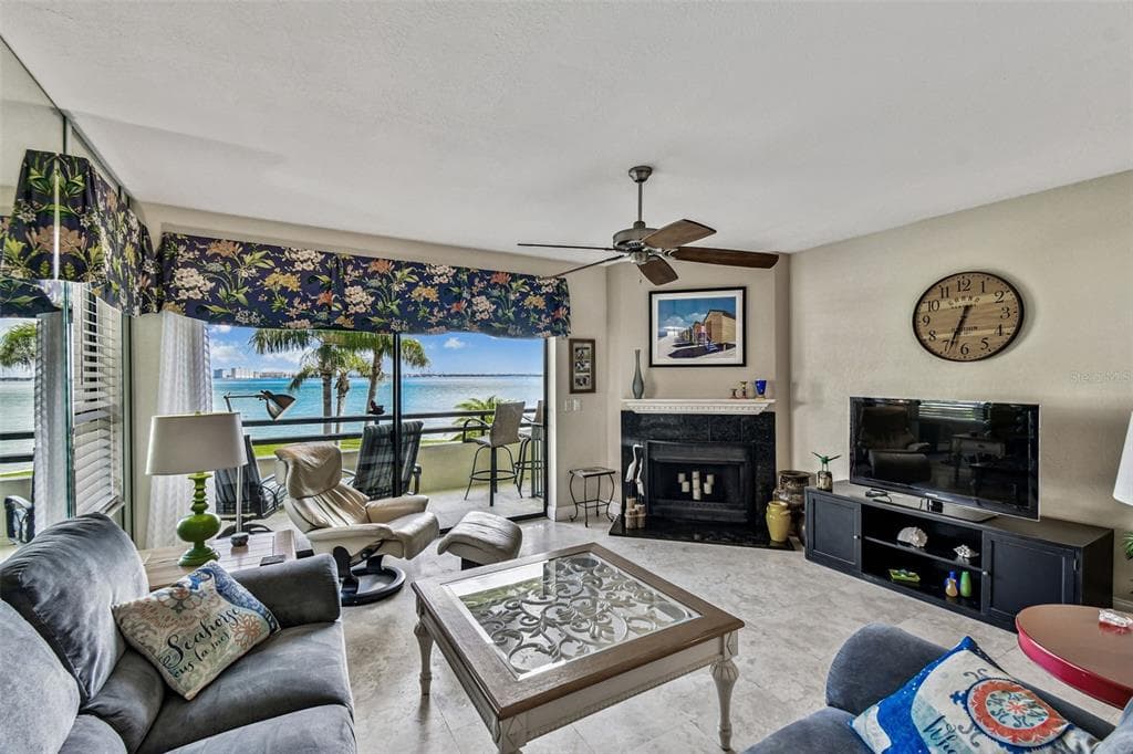 127 1ST STREET E # 103, TIERRA VERDE, FL 33715 — zdjęcie 3