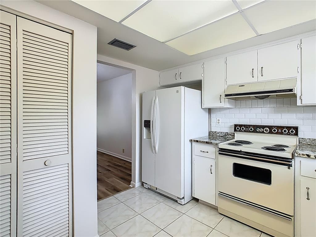 1012 MEDINAH DR SE, WINTER HAVEN, FL 33884 — zdjęcie 4