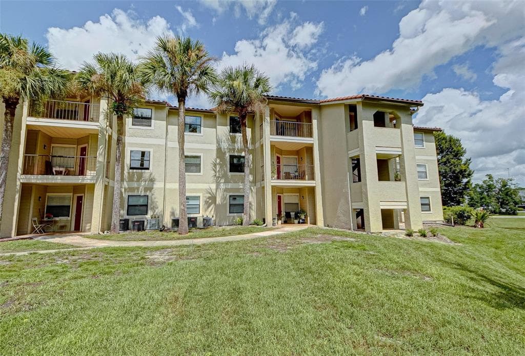 3038 PARKWAY BOULEVARD # 305, KISSIMMEE, FL 34747