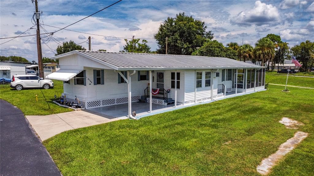 6132 HARRIET STREET, ZEPHYRHILLS, FL 33542 — zdjęcie 2