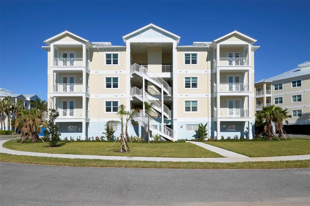 3426 79TH STREET CIRCLE W # 202, BRADENTON, FL 34209