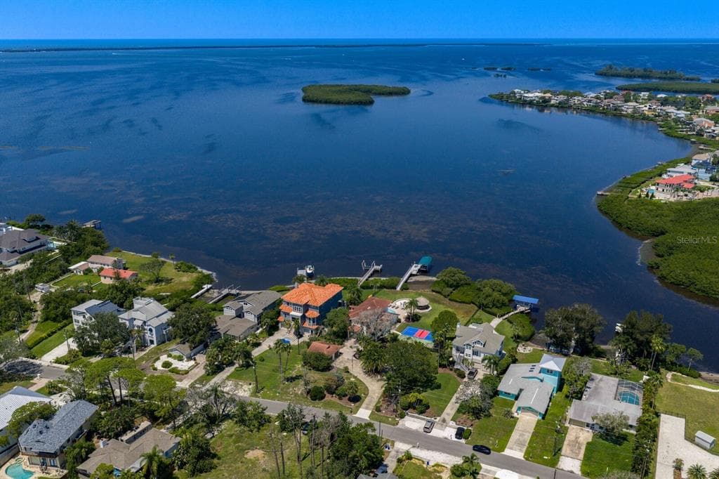 1632 SEA BREEZE DRIVE, TARPON SPRINGS, FL 34689 — zdjęcie 3