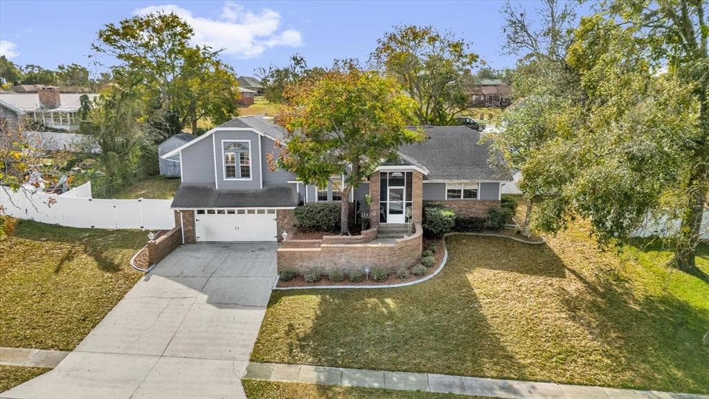 3500 SAIL FISH AVENUE, FRUITLAND PARK, FL 34731