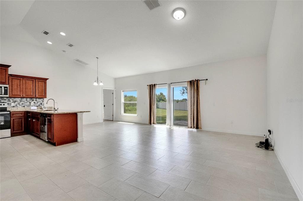 228 AMESBURY LANE, KISSIMMEE, FL 34758 — zdjęcie 5