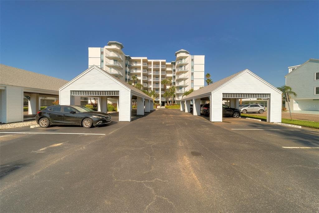 17980 GULF BOULEVARD # 402, REDINGTON SHORES, FL 33708 — zdjęcie 3