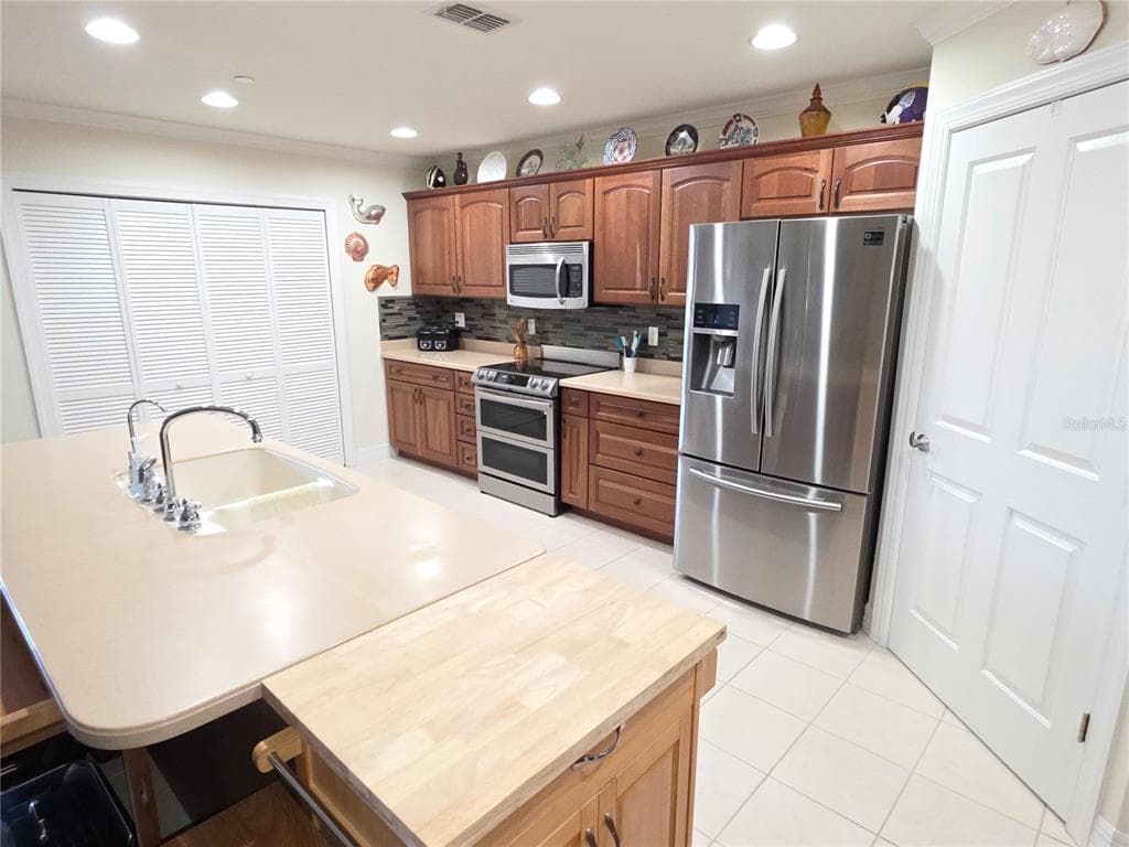 8152 SOUTHERN PINES DRIVE, BROOKSVILLE, FL 34601 — zdjęcie 4