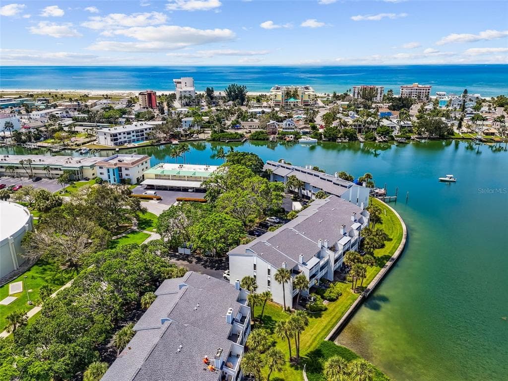 12134 CAPRI CIR S # 803, TREASURE ISLAND, FL 33706