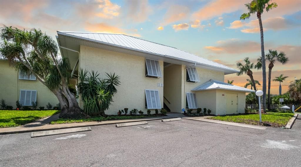 7300 SUNSHINE SKYWAY LANE S # 202, ST PETERSBURG, FL 33711 — zdjęcie 2