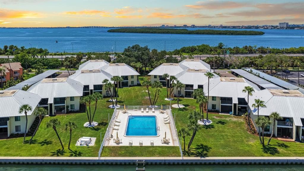 7300 SUNSHINE SKYWAY LANE S # 202, ST PETERSBURG, FL 33711
