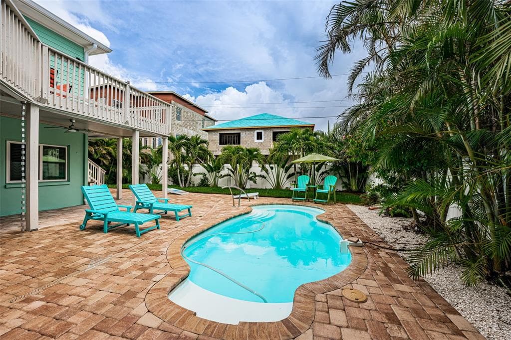 16109 3RD STREET E, REDINGTON BEACH, FL 33708 — zdjęcie 2