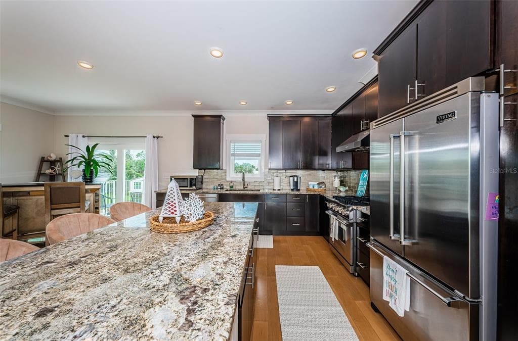 16109 3RD STREET E, REDINGTON BEACH, FL 33708 — zdjęcie 4