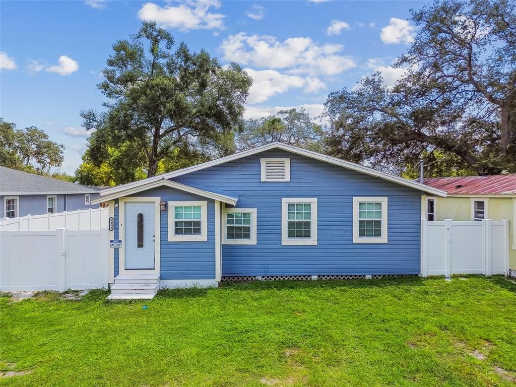 8413 N HAMNER AVENUE, TAMPA, FL 33604 — zdjęcie 2