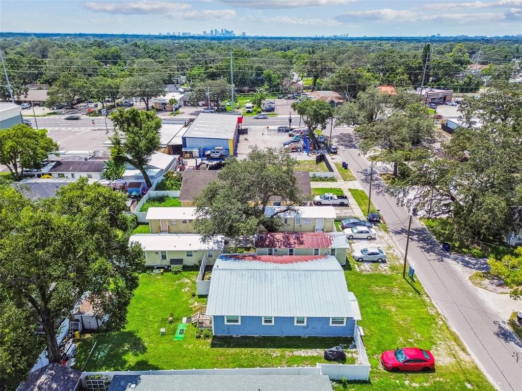 8413 N HAMNER AVENUE, TAMPA, FL 33604 — zdjęcie 5