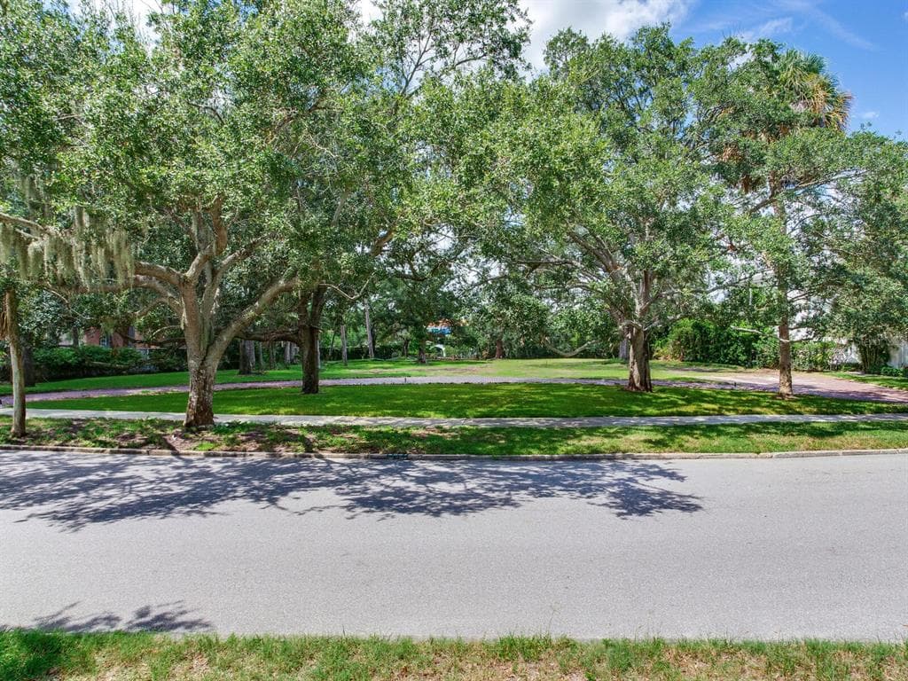 5001 S SHORE CREST CIRCLE, TAMPA, FL 33609 — zdjęcie 4