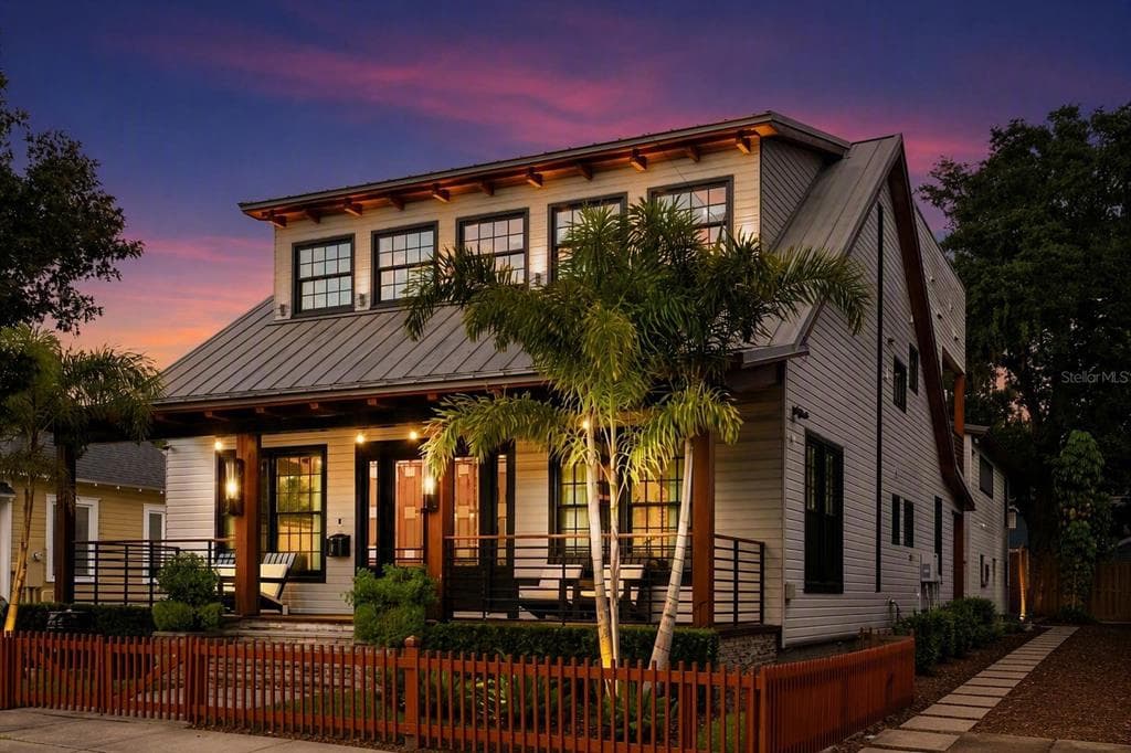 119 N HYER AVENUE, ORLANDO, FL 32801