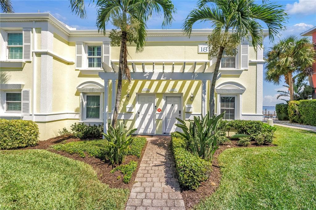 4982 COQUINA KEY DRIVE SE, ST PETERSBURG, FL 33705 — zdjęcie 3