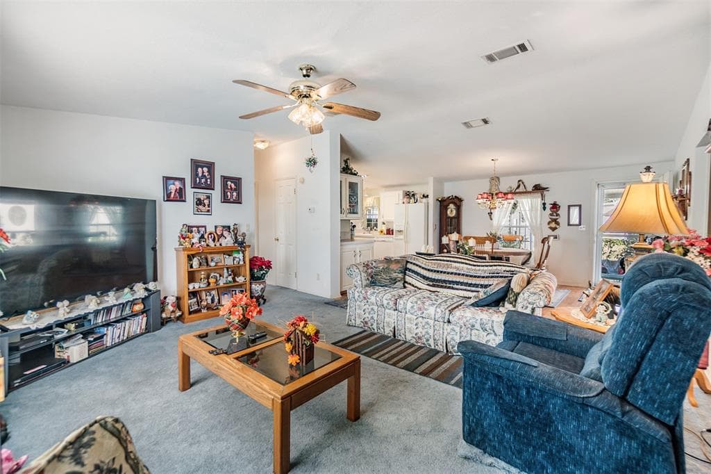 37340 NEUKOM AVENUE, ZEPHYRHILLS, FL 33541 — zdjęcie 4