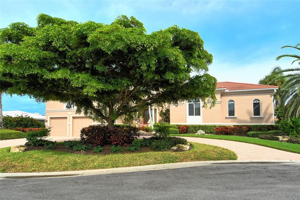 591 PUTTING GREEN LANE, LONGBOAT KEY, FL 34228