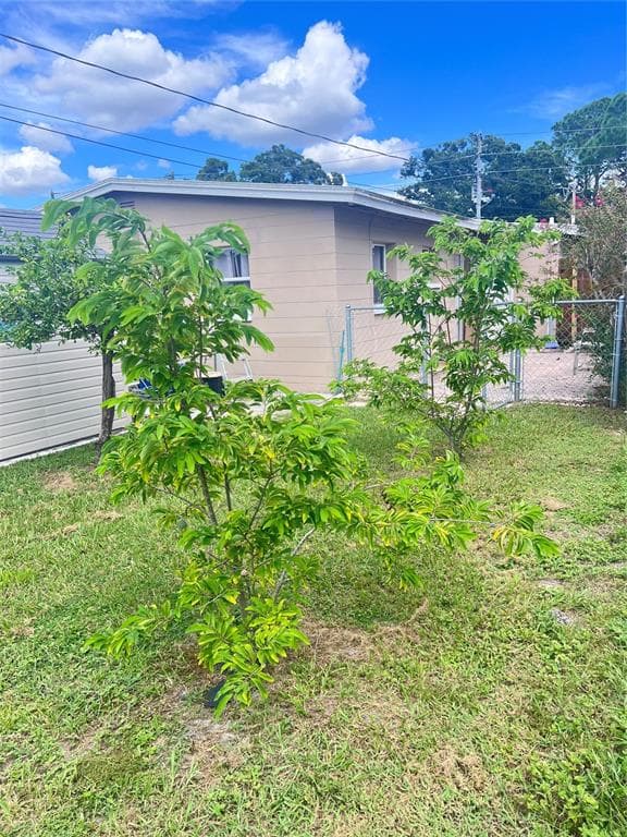 3612 71ST STREET N, ST PETERSBURG, FL 33710 — zdjęcie 4