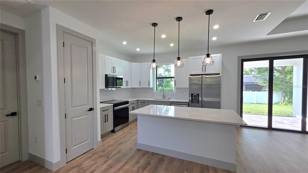 4802 SUNBURST AVENUE, NORTH PORT, FL 34286 — zdjęcie 3