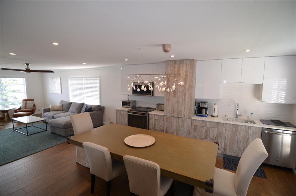 4420 EXETER DRIVE # 208, LONGBOAT KEY, FL 34228 — zdjęcie 4