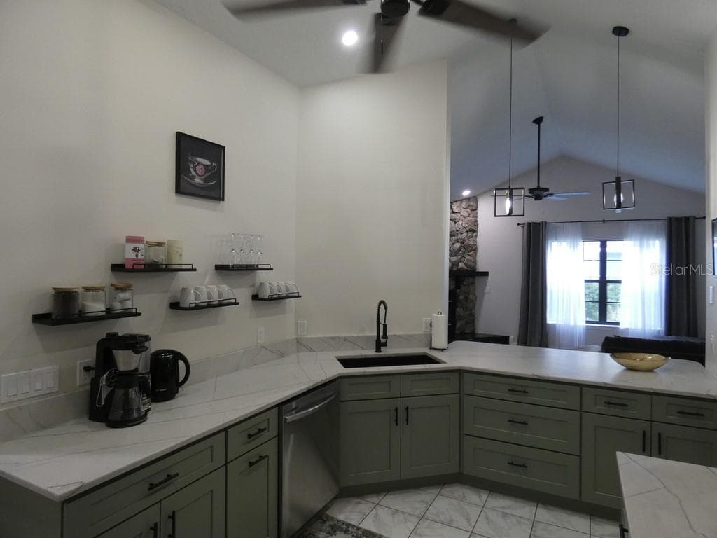 6534 FOXMOOR DRIVE, ZEPHYRHILLS, FL 33542 — zdjęcie 4