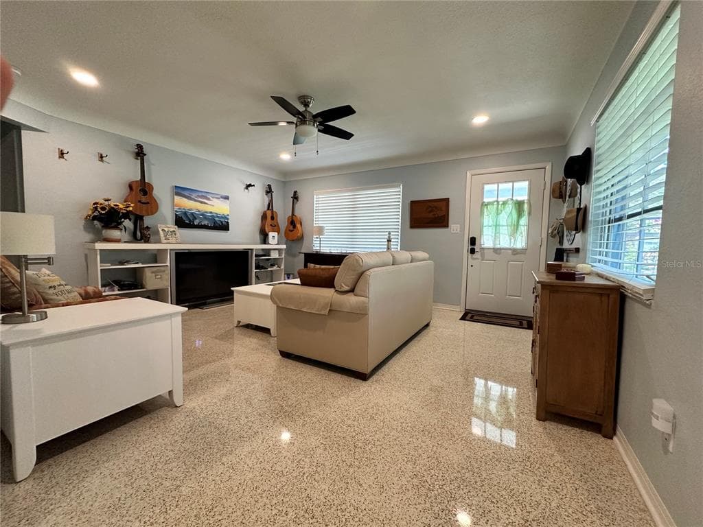 2831 CLINTON STREET S, GULFPORT, FL 33707 — zdjęcie 2