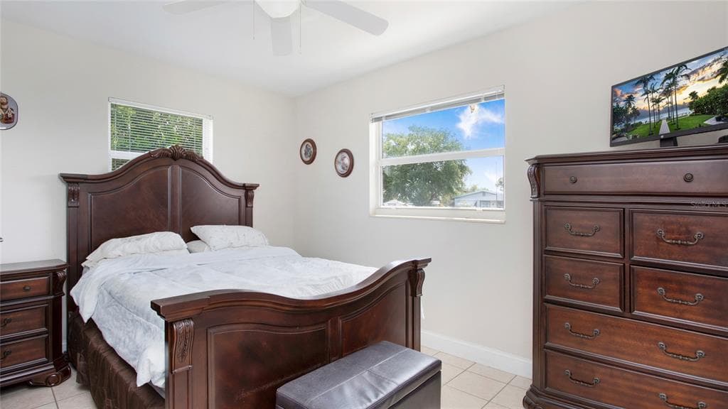 515 YORK ROAD, LEHIGH ACRES, FL 33936 — zdjęcie 3