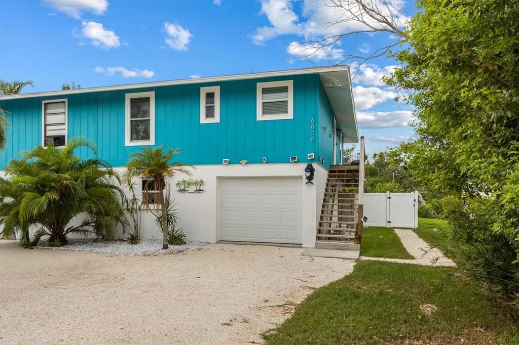 6808 PALM DRIVE # B, HOLMES BEACH, FL 34217