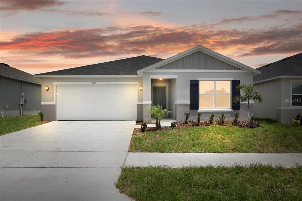 9033 HOOTON WAY, DAVENPORT, FL 33896