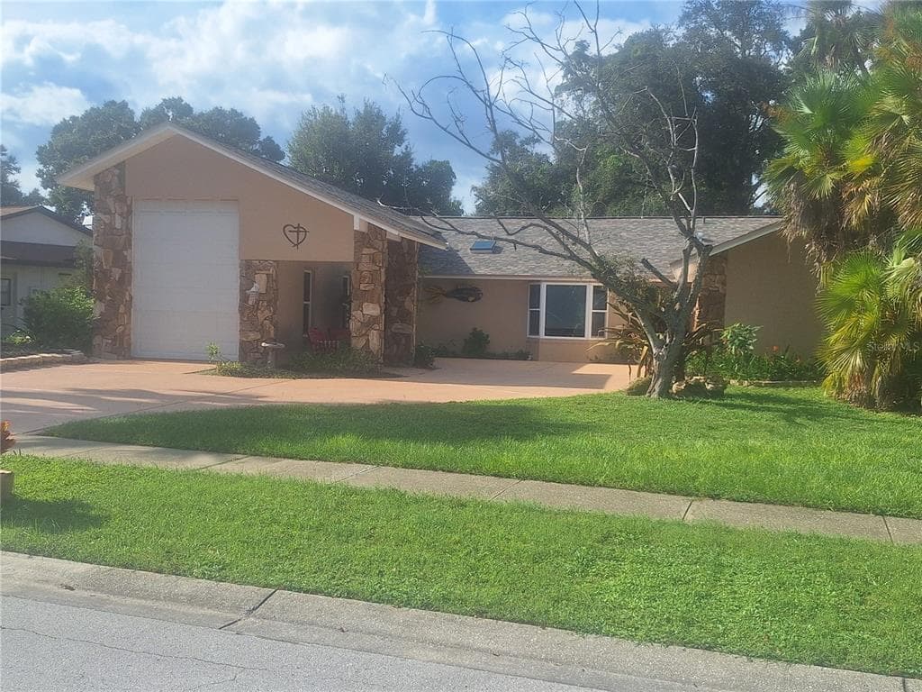 9613 LEEWARD AVENUE, LARGO, FL 33773