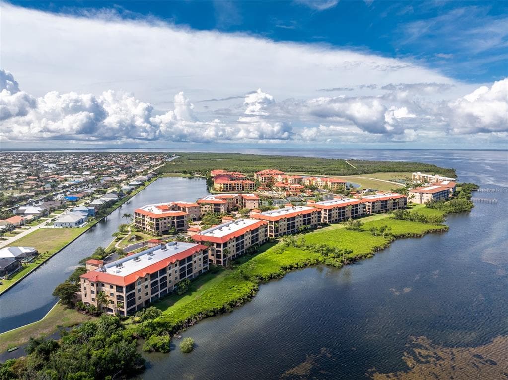 85 VIVANTE BOULEVARD # 8534, PUNTA GORDA, FL 33950 — zdjęcie 2