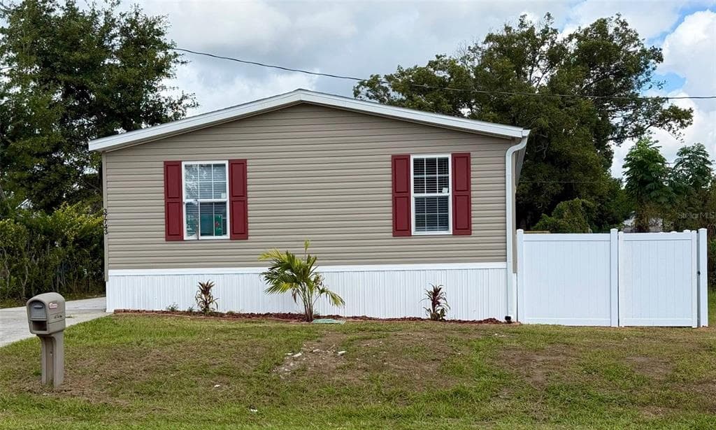 37743 GEIGER ROAD, ZEPHYRHILLS, FL 33542